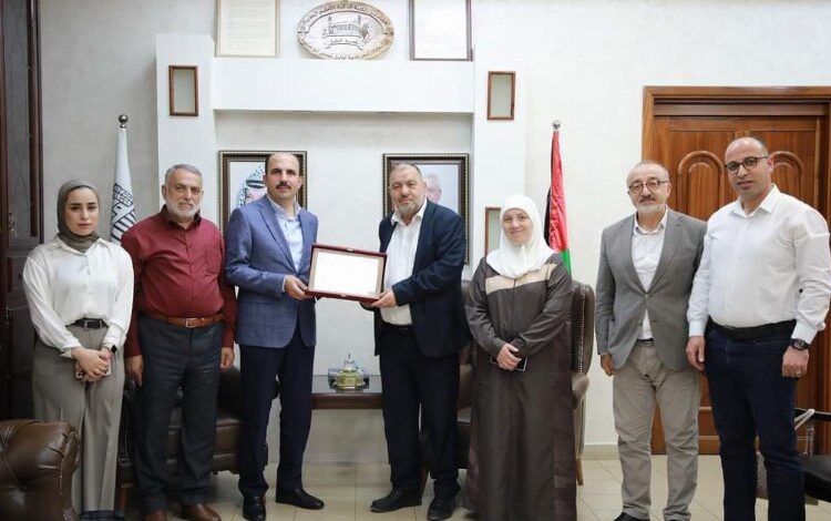 Filistinli ailenin evini Konya inşa edecek Filistinli ailenin evini Konya inşa edecek