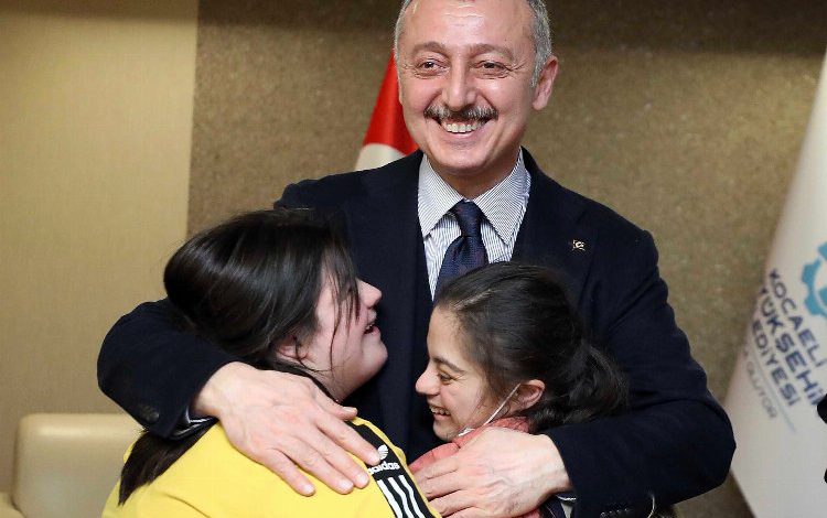 “Kocaeli’nde özel çocuklarımızla çok büyük bir aileyiz”