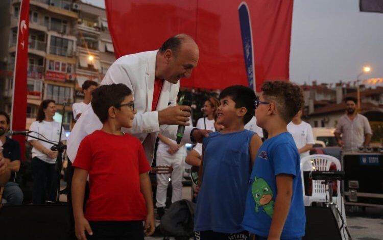 Bursa’da ‘Adam Olacak Çocuklar’dan renkli final