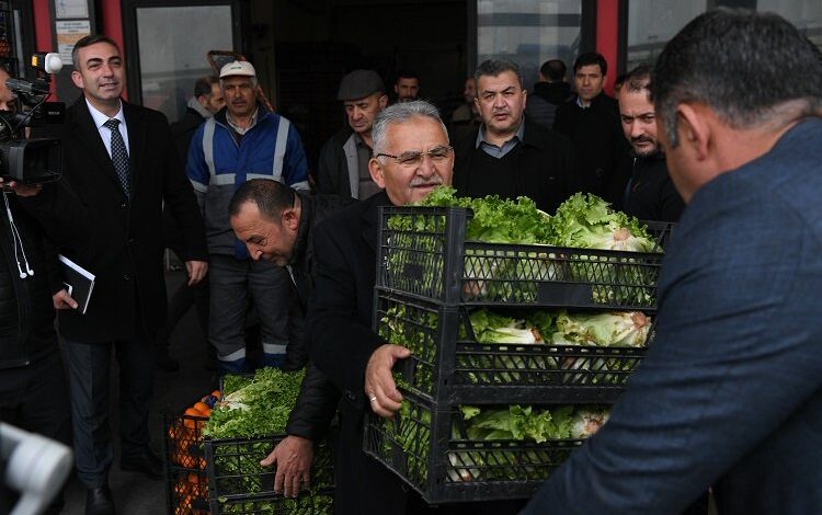 Kayseri protokolünden yardım teşekkürü Kayseri protokolünden yardım teşekkürü