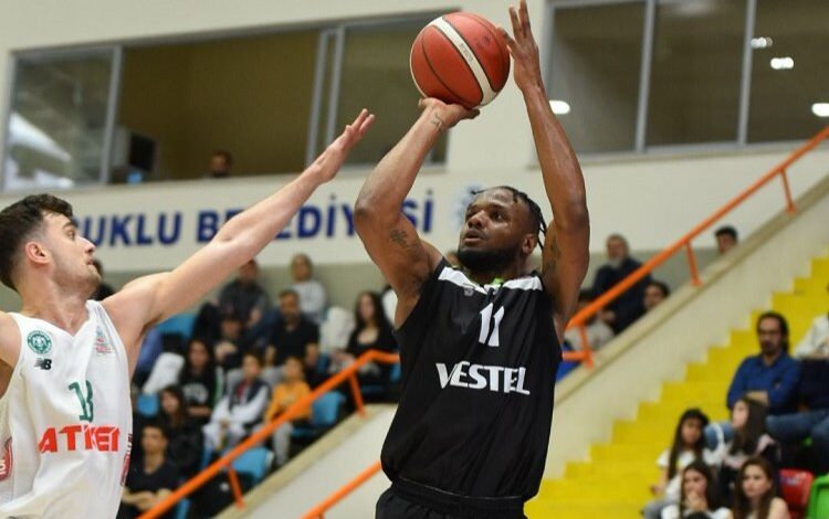 Potanın Tarzanları Konya’yı deplasmanda geçti