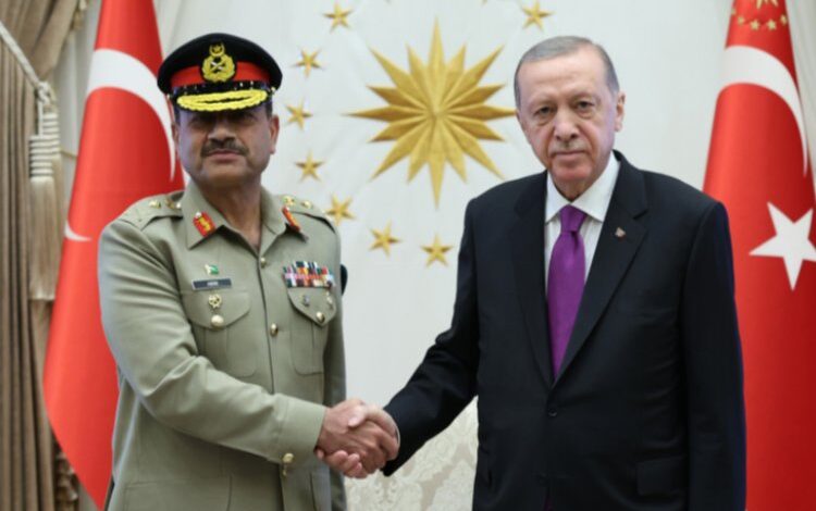 Pakistan Kara Kuvvetleri Ankara’da