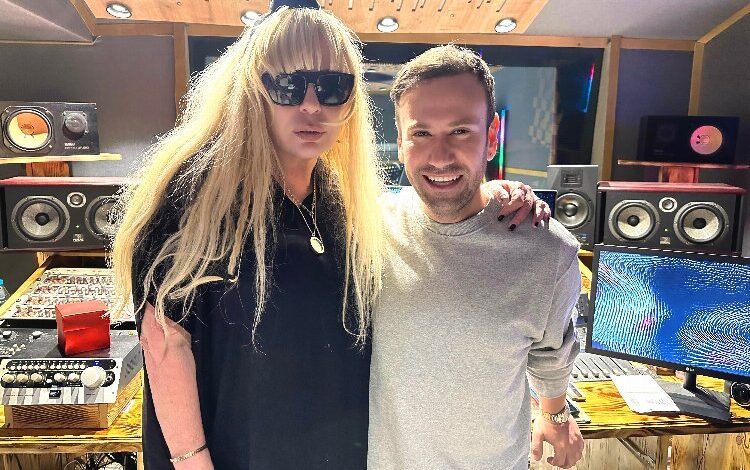 14 yıl sonra Zerrin Özer’den yeni albüm