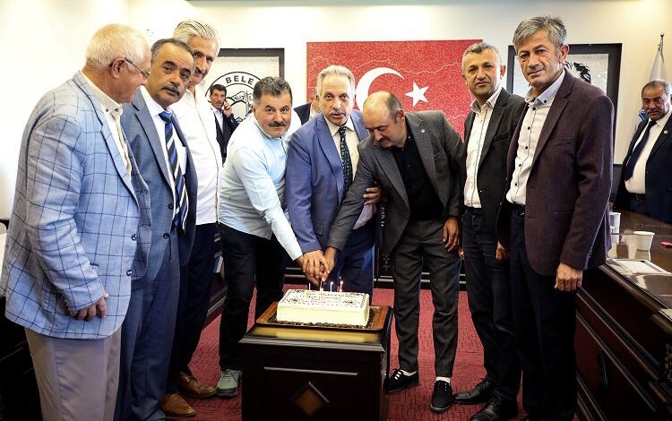 Kayseri Talas’ta muhtar buluşması Kayseri Talas’ta muhtar buluşması