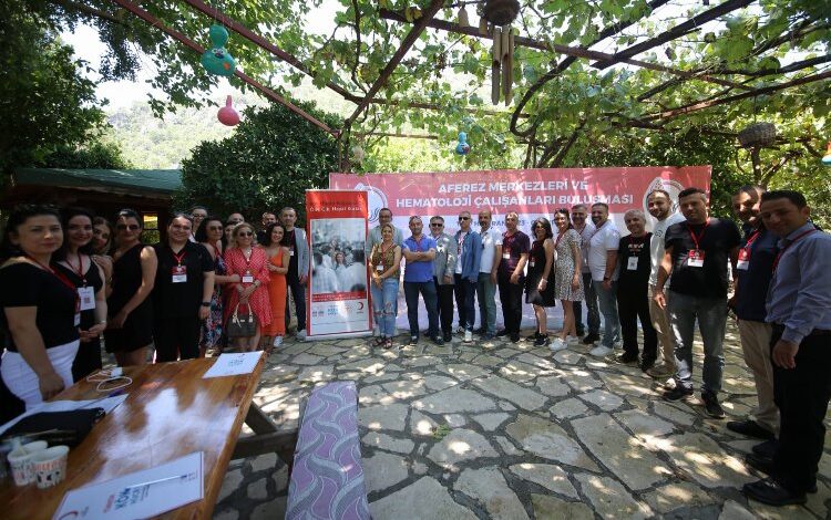 AMAÇ umut zincirine halka oldu AMAÇ umut zincirine halka oldu