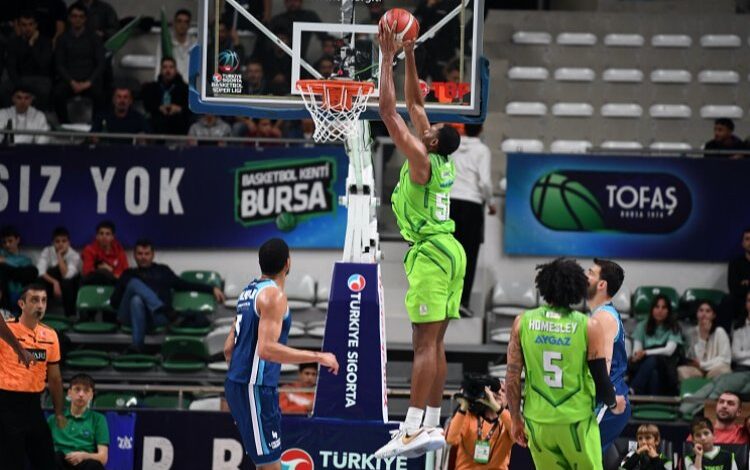 TOFAŞ Türk Telekom’u devirdi TOFAŞ Türk Telekom’u devirdi