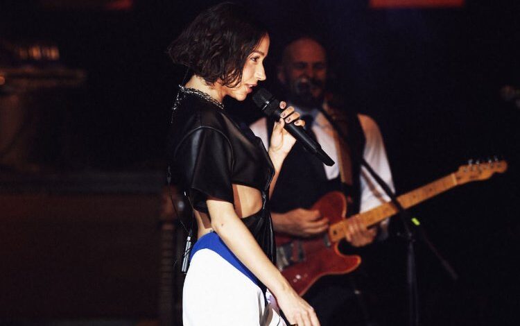 Özbekler’den Zeynep Bastık’a büyük ilgi Özbekler’den Zeynep Bastık’a büyük ilgi