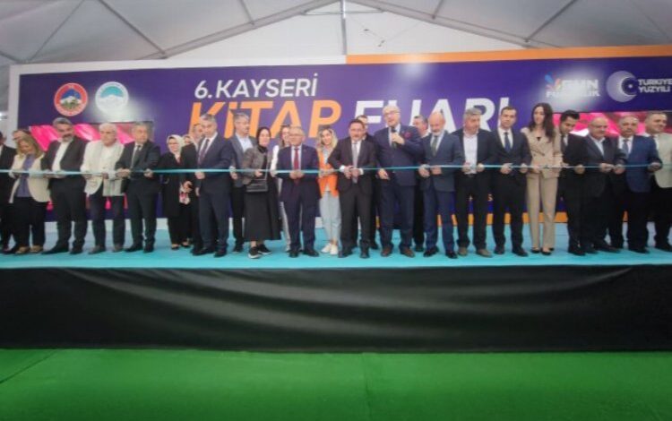 Kayseri Kitap Fuarı açıldı