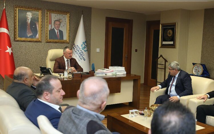 Kocaeli’de Başkan Büyükakın, KOTO yönetimini konuk etti Kocaeli’de Başkan Büyükakın, KOTO yönetimini konuk etti