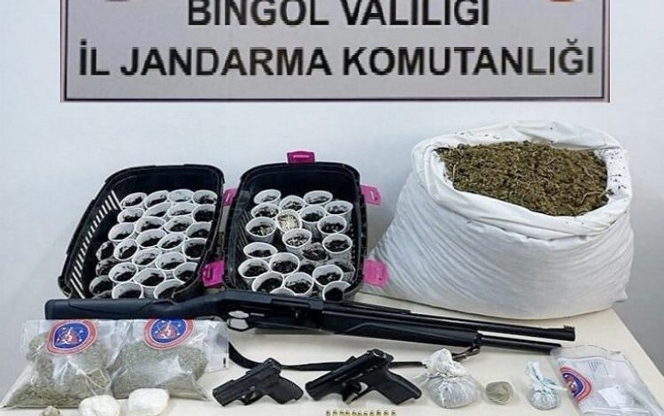 Bingöl merkezli iki ilin ‘kök’ü kurutuluyor! 15 gözaltı