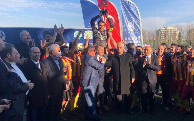 Bursa’da BİLDEF’in turnuvasında şampiyon belli oldu Bursa’da BİLDEF’in turnuvasında şampiyon belli oldu