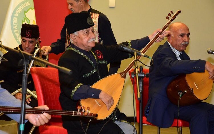 Manisa 3. Geleneksel Aşıklar Bayramı’nda sahne aşıkların