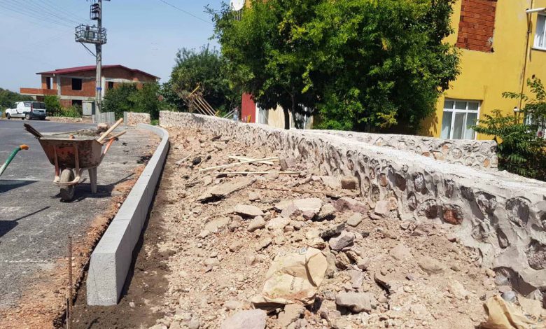 Kocaeli Kartepe’de kaldırım çalışmaları sürüyor Kocaeli Kartepe’de kaldırım çalışmaları sürüyor