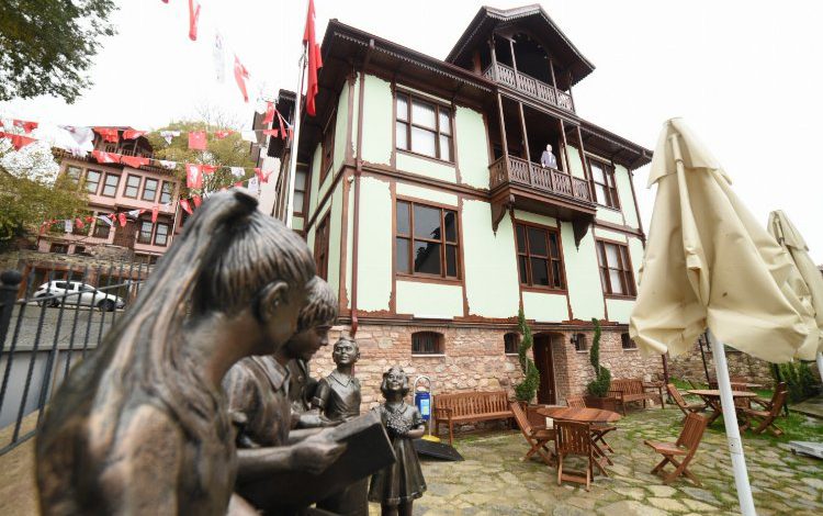 Kocaeli İzmit’te Atatürk Evi Müzesi tadilata alınıyor Kocaeli İzmit’te Atatürk Evi Müzesi tadilata alınıyor