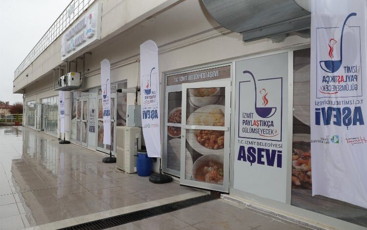 İzmit Aşevi bağışçıları bekliyor İzmit Aşevi bağışçıları bekliyor