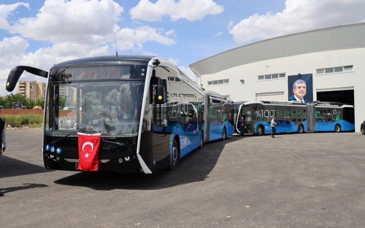 Trambüsler 1 yıl ücretsiz