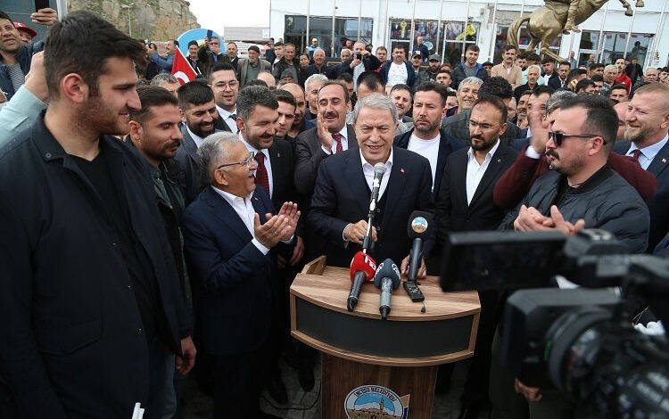 Kayseri protokolüne coşkulu karşılama Kayseri protokolüne coşkulu karşılama