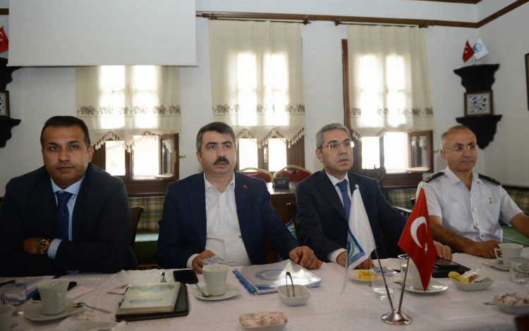 Bursa Yıldırım protokolü muhtarları dinledi
