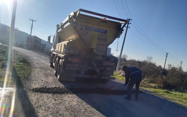 Manisa’da yol bakım çalışmaları devam ediyor
