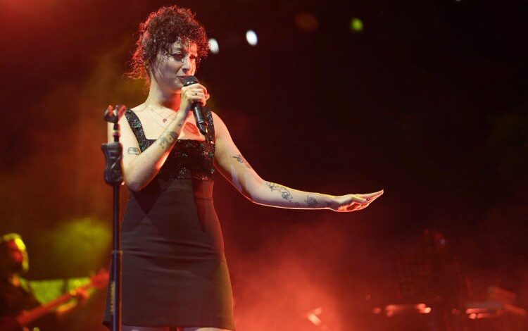 Melike Şahin Milas’ta hayranlarıyla buluştu