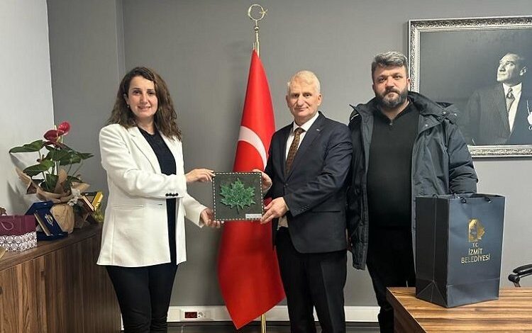 Kocaeli İzmit Belediyesi’nden İlçe Milli Eğitim’e ziyaret
