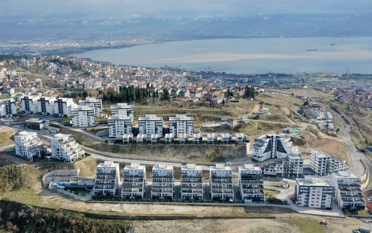 Vadi İzmit’te 8 taşınmaz satışa çıkıyor
