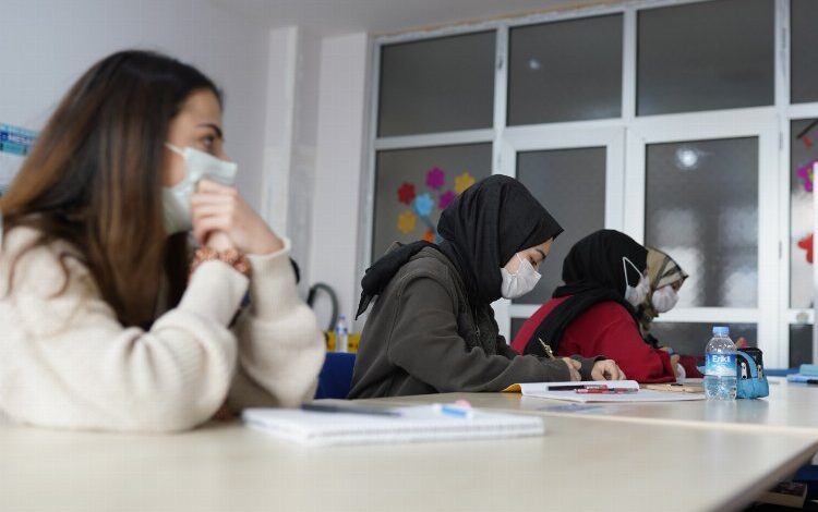 Yıldırım’da üniversite adaylarına deneme sınavı