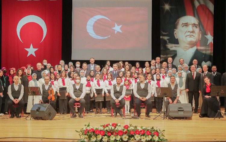 Kütahya’da İstiklal Marşı’nın kabulünün 101. yılı kutlandı Kütahya’da İstiklal Marşı’nın kabulünün 101. yılı kutlandı