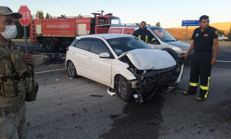 Adıyaman’da iki araba çarpıştı Adıyaman’da iki araba çarpıştı