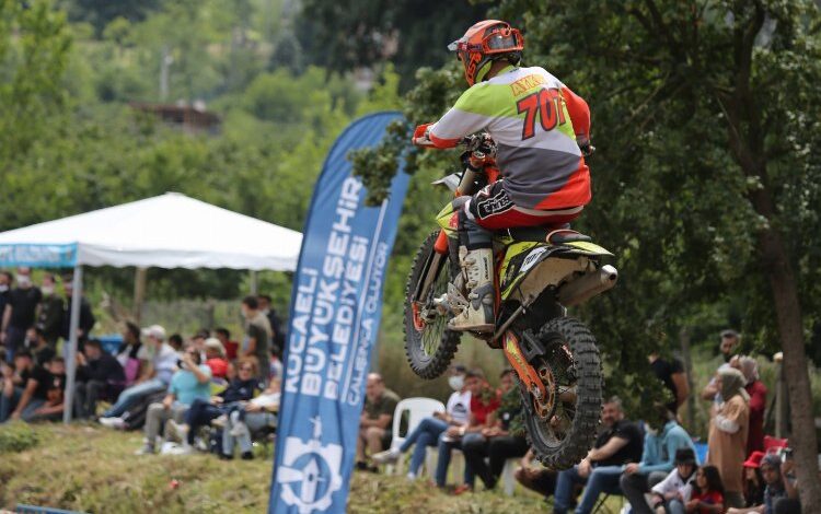 Enduroda zorlu mücadele Kartepe’de yaşanacak