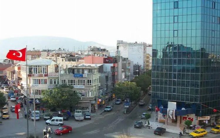 Karacabeyliler ‘yol’ istiyor!