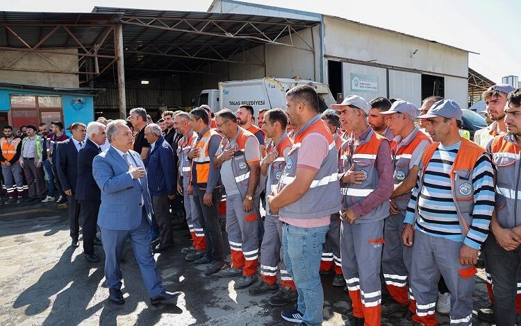 Kayseri Talas’ta mesai renkli başladı Kayseri Talas’ta mesai renkli başladı