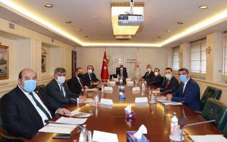 Niğde’den Bakan Dönmez’e ziyaret Niğde’den Bakan Dönmez’e ziyaret