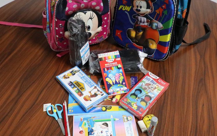 Bursa Gemlik’te kırtasiye setleri bu yıl da Uğur Amca’dan Bursa Gemlik’te kırtasiye setleri bu yıl da Uğur Amca’dan