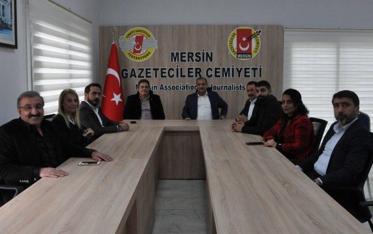 Mersin’de ‘Gelecek’ten gazetecilere ziyaret Mersin’de ‘Gelecek’ten gazetecilere ziyaret