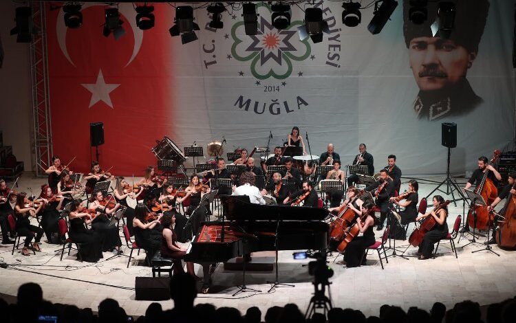 4. İdil Biret Müzik Festivali büyük ilgi gördü 4. İdil Biret Müzik Festivali büyük ilgi gördü