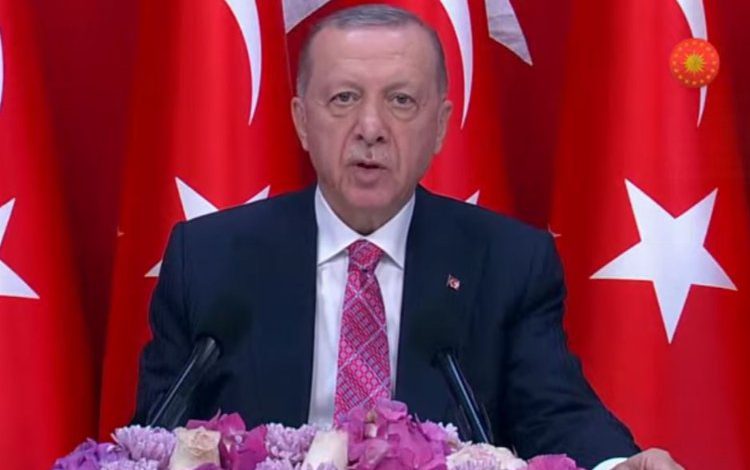 Erdoğan asgari ücreti açıkladı… Yüzde 30 oranında ara zam yapıldı