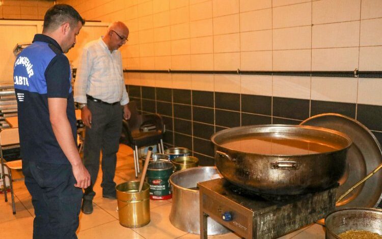 Tatlı ve lokum imalathanelerine sıkı denetim Tatlı ve lokum imalathanelerine sıkı denetim