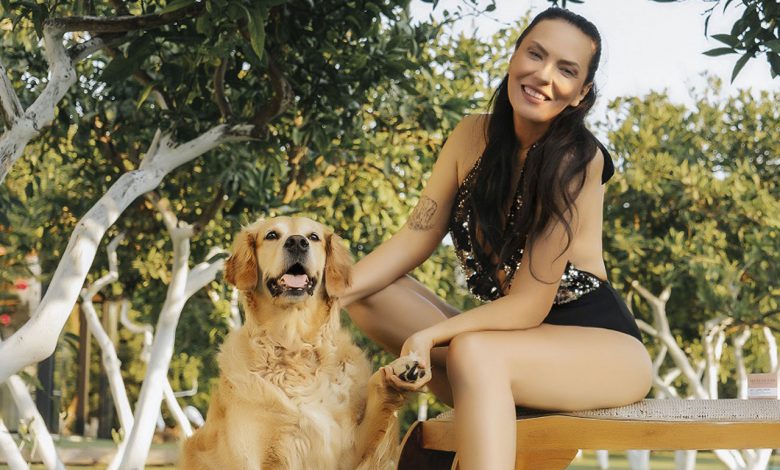 Yeşim Salkım: “20 yaşında görünmek ruhsal bir sorun” Yeşim Salkım: “20 yaşında görünmek ruhsal bir sorun”