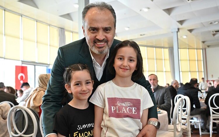 Bursa’da bayram sevinci Bursa’da bayram sevinci