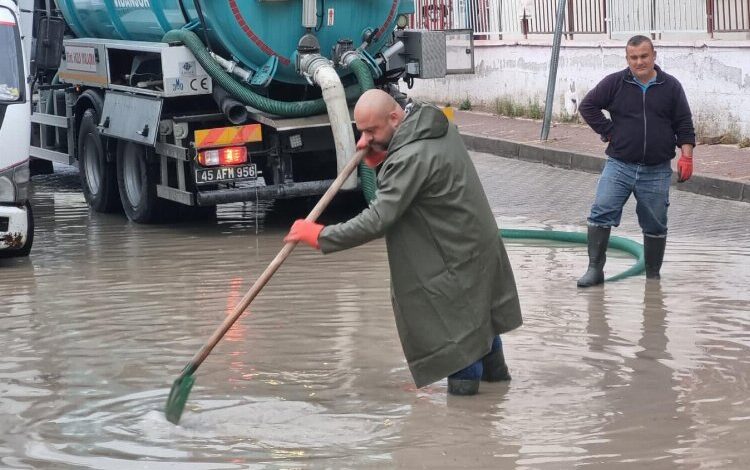 Manisa Turgutlu’da ‘sağanak’ seferberliği