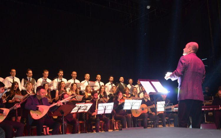 Kilis’te ‘Üstatlara Saygı Konseri’ne yoğun ilgi