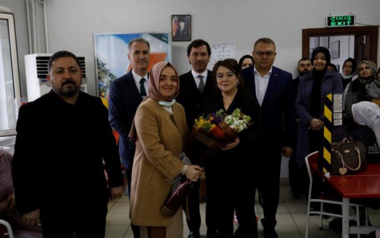 Başkan Taban Bursa İnegöl’de çalışan kadınlarla buluştu