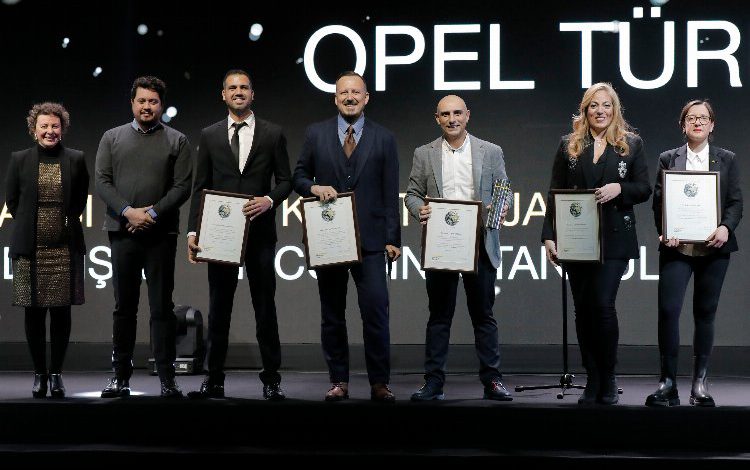 Opel’e ‘itibar’ ödülü Opel’e ‘itibar’ ödülü