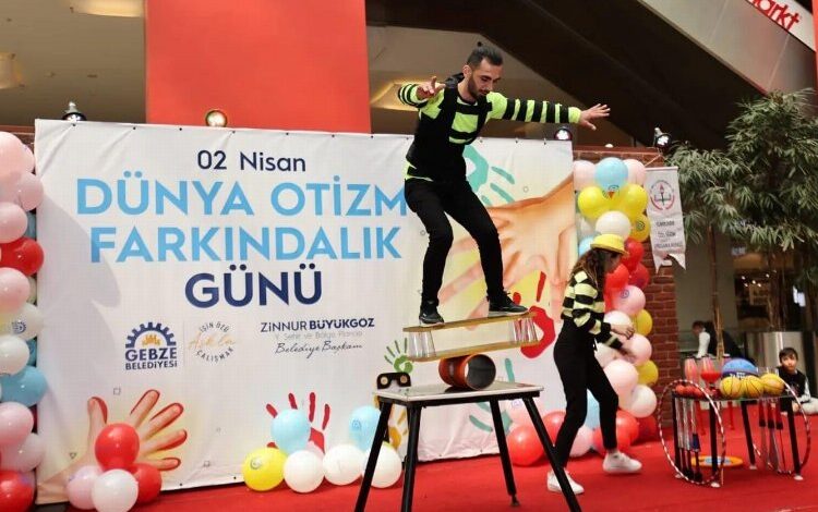 Gebze’de ‘otizm’ farkındalığı Gebze’de ‘otizm’ farkındalığı