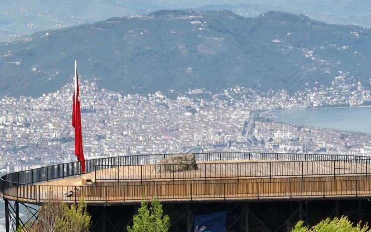 Yoroz, turizmin gözdesi oldu