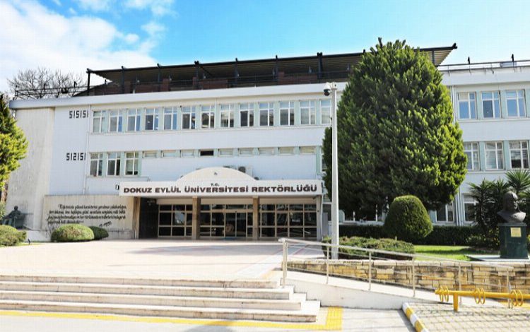 Dokuz Eylül Üniversitesi’ne büyük ilgi Dokuz Eylül Üniversitesi’ne büyük ilgi