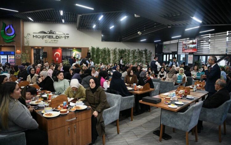 Başkan Çiftçi Bilgi Evi öğretmenleriyle buluştu Başkan Çiftçi Bilgi Evi öğretmenleriyle buluştu