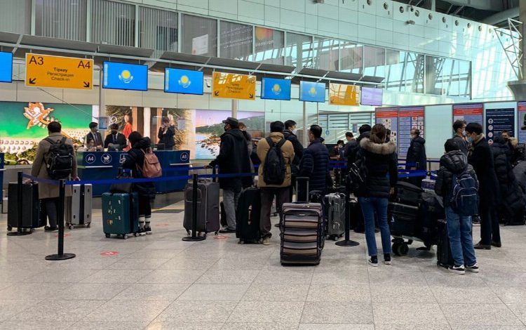 Almatı Havalimanı uçuşlara açıldı Almatı Havalimanı uçuşlara açıldı