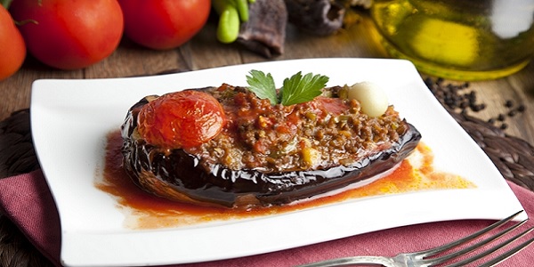 Türkler geleneksel ev yemekleri lezzetinden vazgeçmiyor